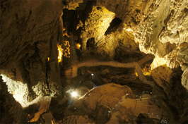 grottes de la balme lyon